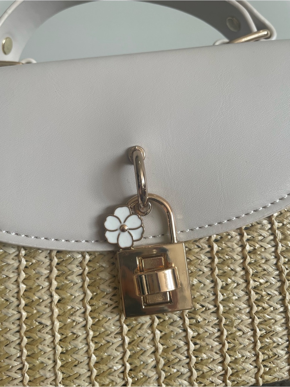 Neutral Straw Top-Handle Satchel with Pale Pink Flap - Picture 2 of 7